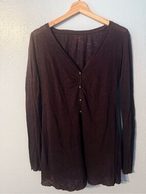 Majestic Paris 100% Linen Long Sleeve V-Neck Top in Indigo